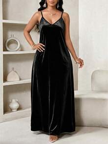 SHEIN Lady Gaun Musim Panas Elegan Ukuran Plus Warna Polos dengan Tali Bahu Tipis untuk Acara Formal Makan Malam Koktail Hitam - Hitam - View 1