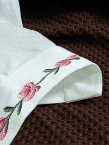 Flora Isola Flora Isola 女款夏季無袖刺繡杏色洋裝，立領刺繡V領修身顯瘦通勤迷你裙 - 白色 - 查看 7