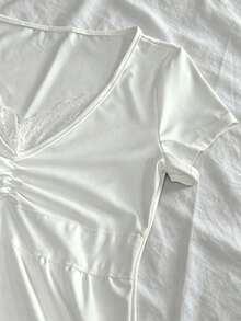 IslaSuriya 女款短袖休閒 2 合 1 蕾絲飾邊 T 恤 - 白色 - 查看 4