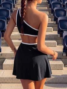CourtClass Vestido deportivo de un solo hombro con espalda descubierta y ribete en contraste - Negro - Ver 2