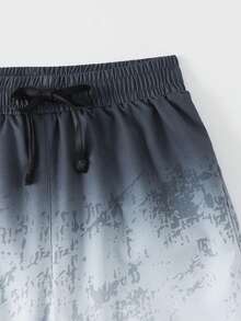 SHEIN Pantalones cortos de playa con estampado degradado para niño preadolescente - Gris - Ver 4