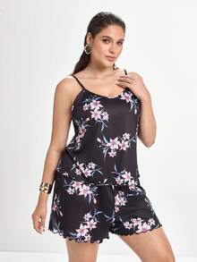 Slumbrini Plus Size Floral Print Cami Top & Shorts Pajama Set - Black - View 4