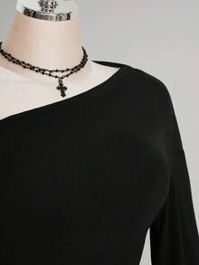 SHEIN ICON Plus-Size Y2K-Style Long-Sleeve Knit Top Featuring An Open-Shoulder Design And A Distressed, Open-Back Detail; Perfect For Music Festivals, Raves, And - Black - View 5
