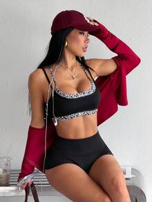 SHEIN Dewbera 女款休閒豹紋拼色背心與修身短褲運動套裝 - 黑與白 - 查看 6