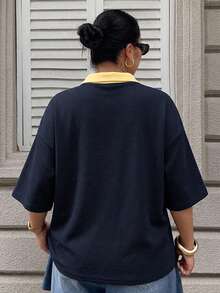 Livesso 對比色拼接寬鬆條紋 Polo 領中袖休閒夏季大尺碼女款 T 恤 - 藏蓝色 - 查看 3