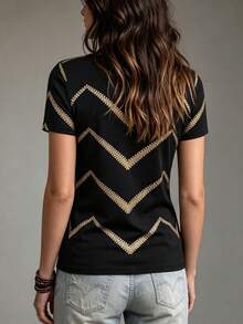 SHEIN Franclia Ombre Wavy Striped Print V-Neck Casual 70s Short Sleeve T-Shirt, Spring/Summer Everyday Date Black And Gold - Multicolor - View 2