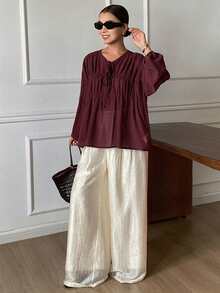Livesso Petite Blus Wanita Elegan dengan Tali Pengikat dan Detail Kerut untuk Liburan dan Perjalanan Musim Gugur - Burgundy - View 4