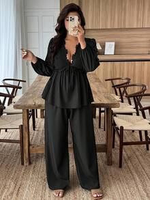 Weeklong Conjunto de 2 piezas de blusa con escote en V profundo y pantalones de encaje y parches, de talla grande y estilo sexy - Negro - Ver 4