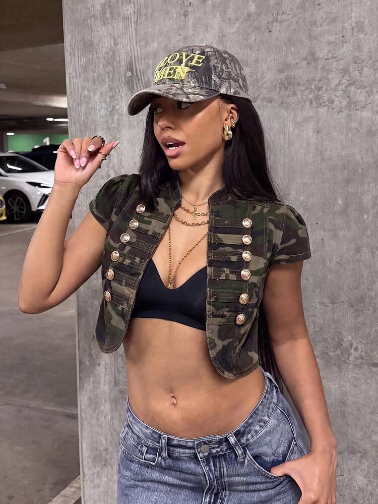 Slaydiva جاكيت جينز قصير بصفين من الأزرار بنقشة تمويه رمادية للنساء للخروج الليلي والصيف والخريف بأسلوب التسعينيات والثمانينيات وحفلات الرقص وRock In Rio وY2K - أخضر عسكري - مشاهدة 6