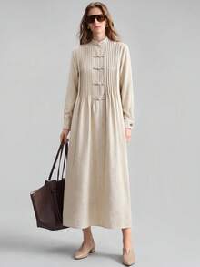 Ontre 女款海灘度假鄉村風 2026SS 秋冬新款 青蛙鈕扣條紋長洋裝 極簡優雅老錢風 - 棕色 - 查看 5