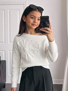 SHEIN 少女秋冬休閒 3D 花卉刺繡方領套頭鬆身落肩長袖針織衫，法式優雅學院風，適合返校穿搭時尚造型 - 米色 - 查看 2