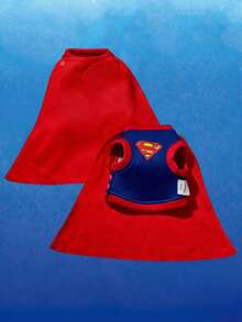 SUPERMAN X PETSIN PETSIN 聯名款 1件無袖披風寵物服裝，貓狗通用，經典紅藍配色附Logo，休閒時尚，透氣舒適，適合日常穿著、Cosplay或節日拍照，瞬間讓您的寵物變身超級英雄 - 紅色 - 查看 2