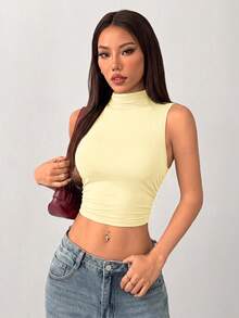 SHEIN PETITE Camiseta sin mangas con cuello alto y fruncido en color negro - Amarillo claro - Ver 5