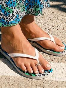 Grefit Blue-Green Contrasting Leopard Print Flip-Flops Female Summer - Blue and White - View 5