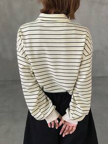 FRIFUL Kaos Wanita Model Korea Terbaru untuk Awal Musim Gugur, Motif Garis-garis, Kain Bergaris, dan Dekorasi Resleting Logam - Aprikot - View 2