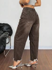 SHEIN PETITE 女款深棕色破洞錐形休閒街頭風原色下擺牛仔褲，附口袋，適合夏季日常穿著 - 棕色 - 查看 4