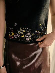 MOTF PREMIUM WOMEN'S BLACK EMBROIDERED FLORAL SWEATER, ELEGANT, AUTUMN/WINTER - Black - View 1