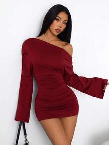 SHEIN PETITE 女款時尚性感純色不對稱領口迷你洋裝 - 紅色 - 查看 6
