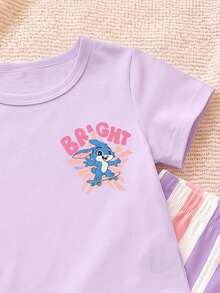 Bộ áo thun tay ngắn cổ tròn dáng rộng và quần legging cho bé gái, phong cách casual tối giản, họa tiết hoạt hình thỏ xanh Lulu & Stitch dễ thương, kẻ sọc, phù hợp xuân/hè, kawaii, đồ họa, thoải mái, phong cách du lịch, màu dopamine, phong cách tiệc tùng - trắng - Xem 3