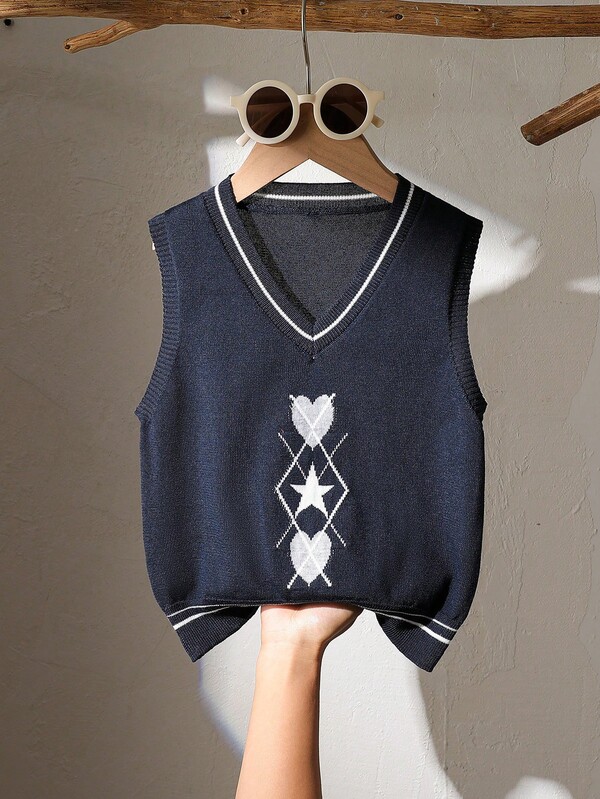 Young Boy Heart Pattern V-Neck Casual Knit Vest