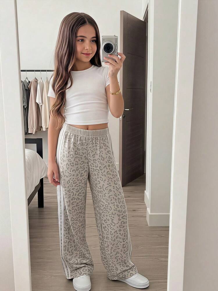 SHEIN Tween女孩秋冬休閒時尚街頭風豹紋拼接織帶寬鬆直筒長褲，適合休閒外出與日常穿著 - 灰色 - 查看 4