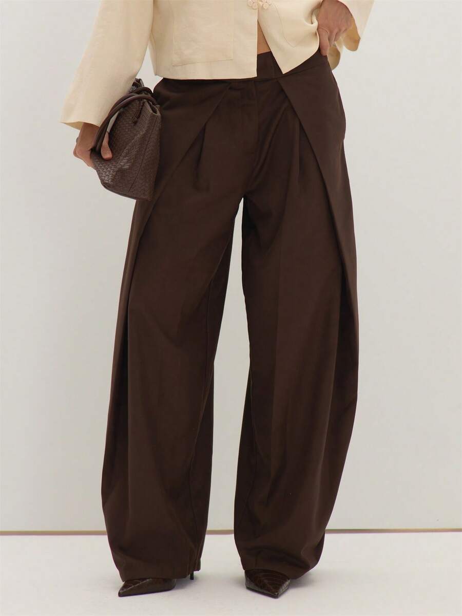 MUSEYN Brown Chocolate Woven Tailored Pleated Detail Suit Trousers Structured Polished Crisp Office Work Fall New Season Capsule Wardrobe - Coffee Brown - View 1