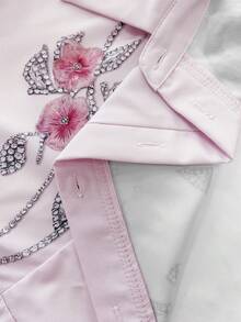 SHEIN Clasi 夏季立領飄逸袖前開襟綁腰無袖粉色全息數位印花仿刺繡收腰A字女款洋裝 - 粉色 - 查看 7