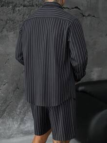 SLATEMANN 條紋套裝 成熟風 寬鬆版型長袖襯衫與抽繩直筒短褲，百搭休閒兩件式穿搭 - 深灰色 - 查看 2
