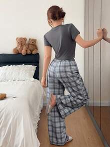 Napfluff Casual Home Wear, Plaid Knit Short Sleeve Women's Pajama Pants Set - Grey - View 2