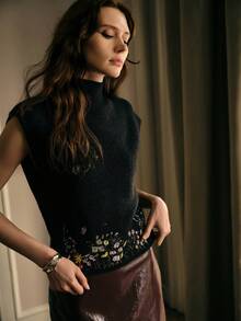 MOTF PREMIUM WOMEN'S BLACK EMBROIDERED FLORAL SWEATER, ELEGANT, AUTUMN/WINTER - Black - View 4