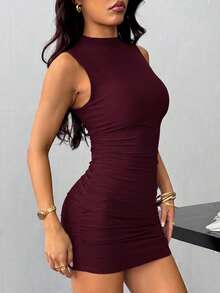 SHEIN PETITE 女款極簡純色立領無袖百褶修身迷你洋裝，優雅穿搭，適合夏季、聖誕節、假日派對、婚禮賓客等場合（包含紅色、酒紅色及其他款式） - 中紫紅色 - 查看 7