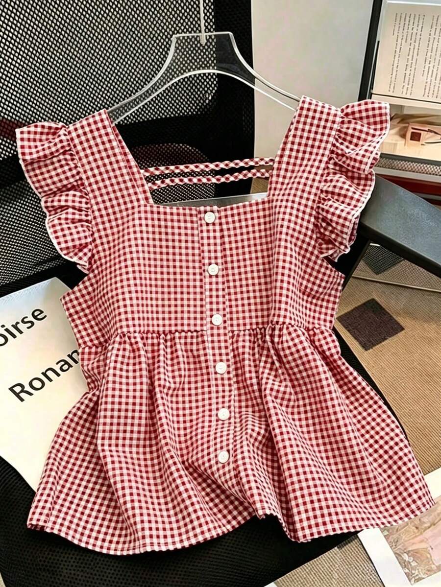 SHEIN Franclia 2026新款女裝春夏系列復古學院風Y2K美學黑白格紋短袖荷葉邊方領全開襟上衣,可調節交叉後背帶,荷葉邊收腰修身顯瘦,透氣輕盈柔軟舒適面料,時尚柔美上衣,適合休閒日常、夏季度假、週末出遊、海邊散步、早午餐聚會、可愛約會與街頭穿搭 - 紅色 - 查看 1