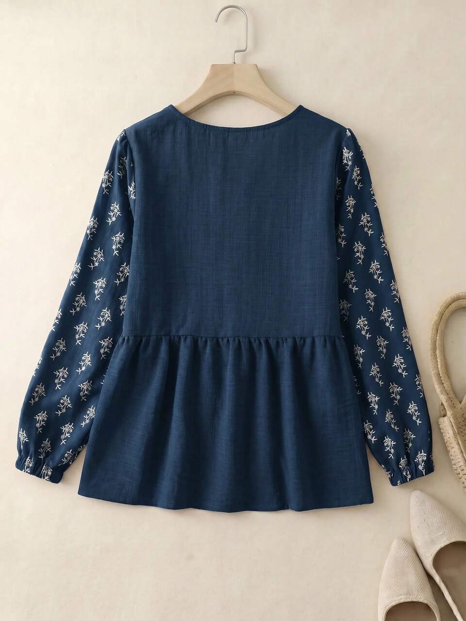 Plus Size Fashion Embroidered Long Sleeve Pleated Shirt, Versatile For Daily Wear Fall