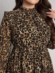 Comfylo Gaun Wanita Ukuran Besar Modis Motif Leopard dengan Kerah Berkerut dan Lengan Lentera untuk Musim Gugur - Coklat - View 3