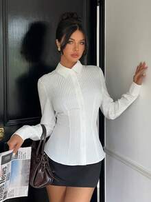 SHEIN EZwear 女款休閒收腰長袖鈕扣襯衫，秋冬服飾，通勤穿搭，返校造型，女款秋季服飾，冬季服飾，2026秋冬，休閒，Y2K，女款通勤造型，基礎款，牛仔女郎，復古，返校，外出，校園 - 白色 - 查看 5