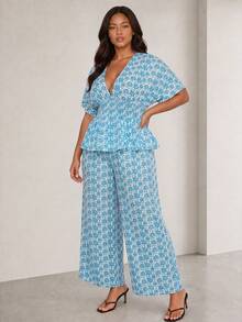 ELLERISSA Plus Size Blue And White Ditsy Floral V-Neck Blouse Wide Leg Pants Co-Ord Set Beach Vacation Summer Boho - Blue and White - View 5