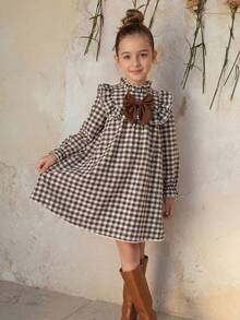 Emery Rose Kids Emery Rose Kids 兒童少女可愛度假休閒杏色格紋蝴蝶結長袖寬鬆連身裙 秋季花卉洋裝 校服 開學穿搭 - 卡其色 - 查看 3