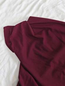 IslaSuriya 女款純色露肩抓皺時尚T恤 - 酒紅色 - 查看 3