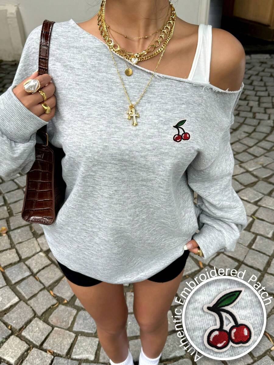 SHEIN EZwear 新款秋冬女款拼接不對稱領口露肩灰色運動衫/街頭風/外出/返校/Ctue/櫻桃刺繡補丁 - 灰色 - 查看 1