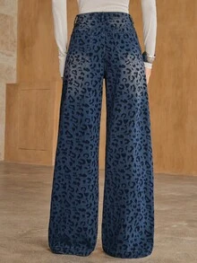 Anewsta Celana Jeans Lurus Motif Leopard dengan Hiasan Berlian Imitasi - Biru - View 3