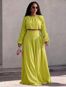 Eryvara Women's New Solid Color Round Neck Long Sleeve Ruched Top And Skirt Two Pieces Set, Casual Wear, Vacation Outfit - Green - View 6