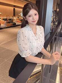 Bijouette 女款波點圖案喇叭袖荷葉邊時尚優雅襯衫，適合茶會、下午茶、夏季穿著 - 黑與白 - 查看 12