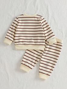 SHEIN Playful Pals 2件組新生兒男嬰衛衣長褲套裝，可愛杏色熊刺繡蝴蝶結條紋，長袖圓領，休閒戶外秋季舒適慢跑款，彈性腰頭 - 棕色 - 查看 2