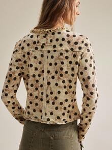 SHEIN كارديجان قصير للنساء بتصميم عتيق مهترئ بنقاط بولكا وحافة مكشكشة، قاعدة بيج + نقاط بولكا بنية داكنة + ياقة بحافة مكشكشة، قماش منسوج، مناسب للخروجات اليومية في الربيع/الخريف، مواعيد القهوة، التنقل الخفيف إلى المكتب - كاكي - مشاهدة 2