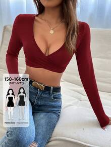 SHEIN PETITE 純色深V領前交叉短版女上衣，春季、秋冬，小碼女款 - 酒紅色 - 查看 1