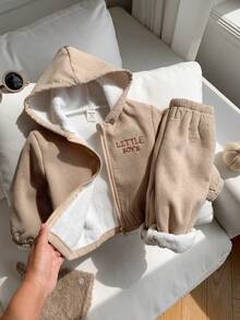 SHEIN 2件組男嬰秋冬可愛百搭淺卡其色保暖內裡加厚連帽外套與長褲套裝，保暖內裡外套套裝，秋冬套裝，連帽套裝，滑雪套裝 - 彩色 - 查看 8