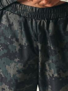 SUMWON Celana Track Digital Camo Kaki Lebar dengan Logo Tulisan di Kaki, Pinggang Elastis, Potongan Longgar, Panjang Penuh - Hijau Tentara - View 6