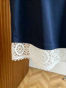 Franclia Plus Size Lace Patchwork Short Sleeve Round Neck T-Shirt - Navy Blue - View 4