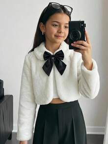 SHEIN 青少年女孩秋冬極簡白色人造毛皮撞色蝴蝶結外套，適合派對與街頭穿搭 - 黑與白 - 查看 3