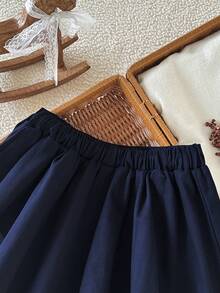 SHEIN 女童秋冬 A 字裙，腰部蝴蝶結裝飾，優雅時尚休閒極簡風，適合室內與戶外場合 - 藏蓝色 - 查看 7